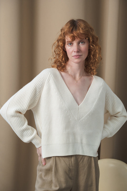 LILLY PILLY Cora merino wool and cashmere knit sweater top in Ivory