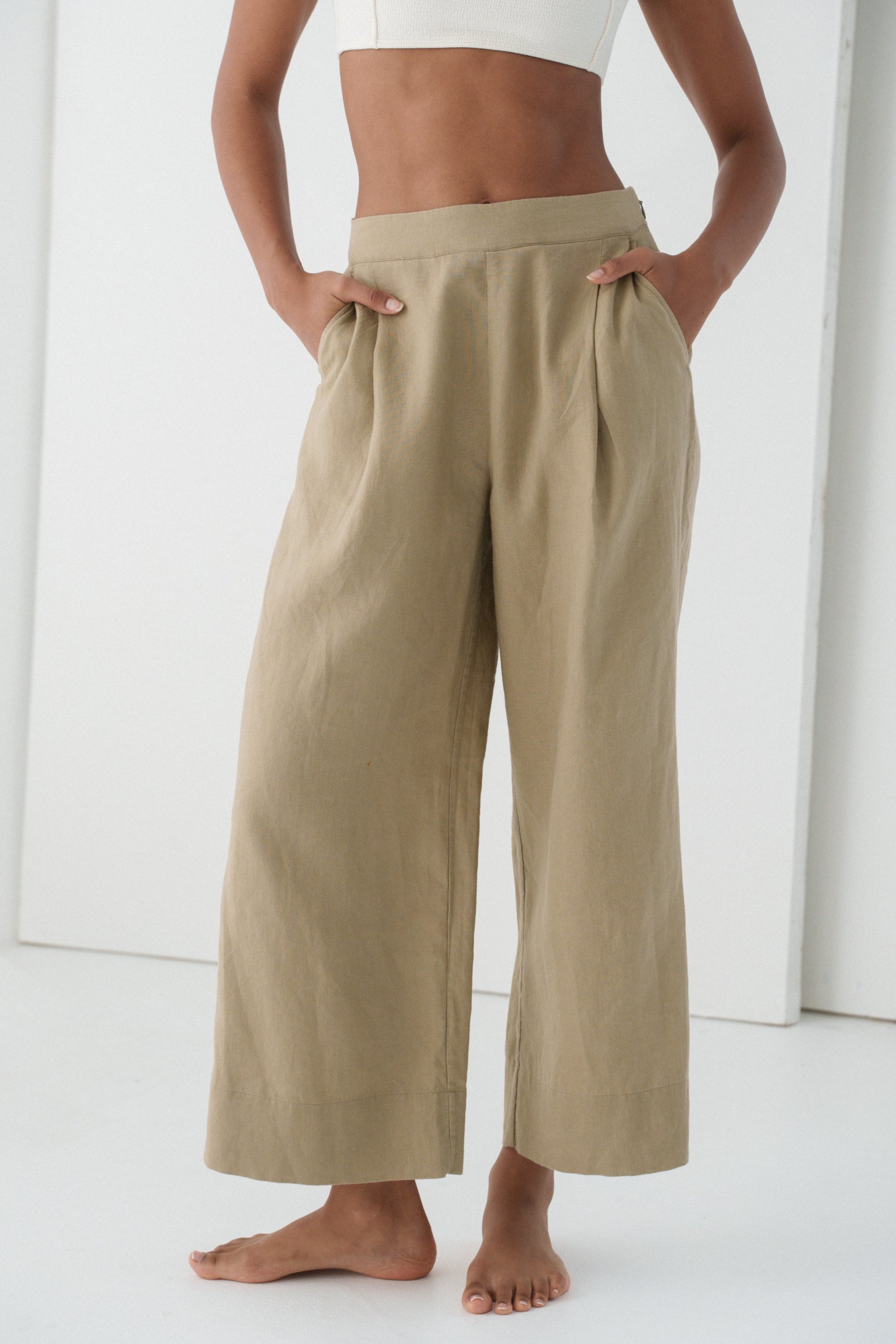 LILLY PILLY Ivy linen pants in Taupe