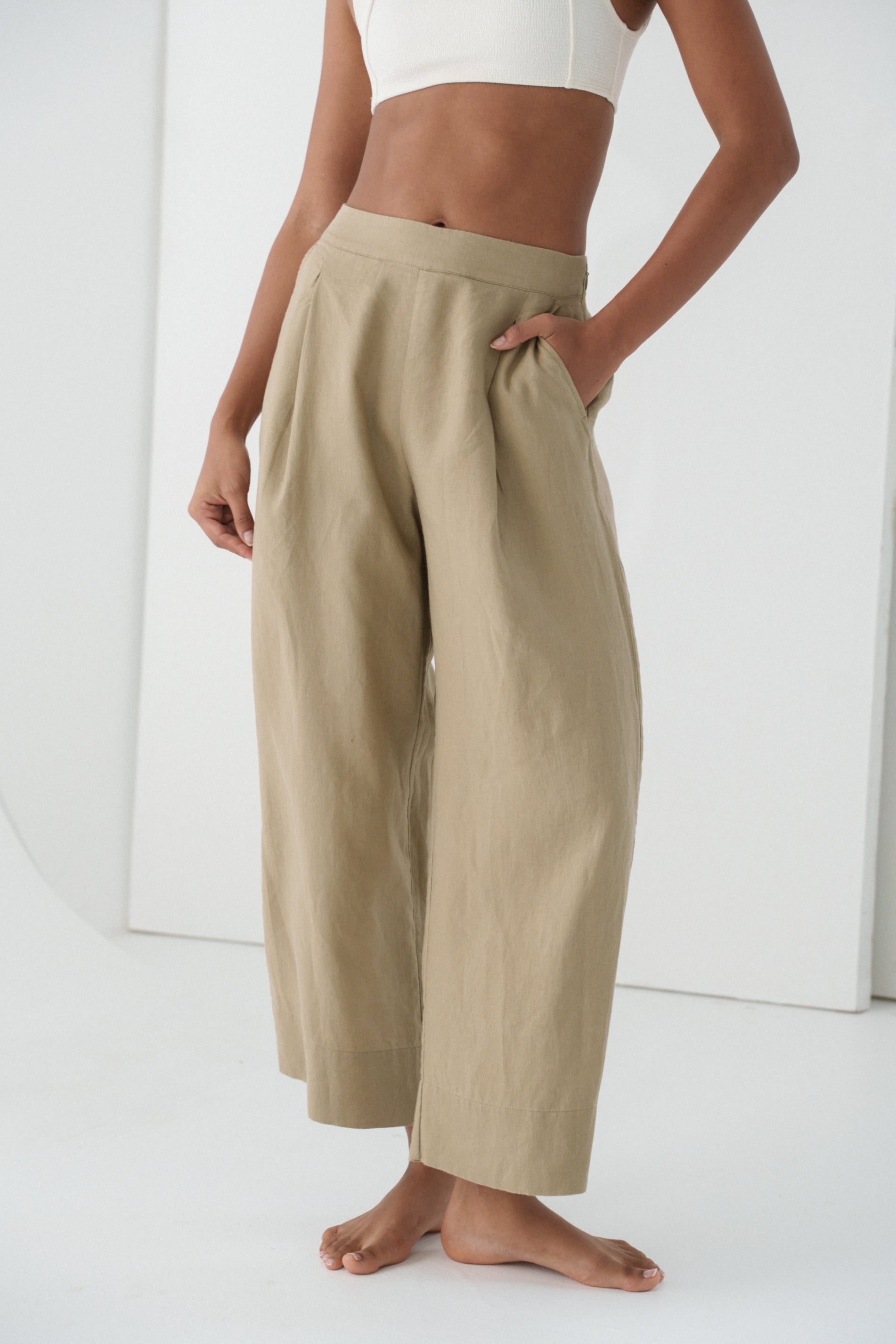 LILLY PILLY Ivy linen pants in Taupe