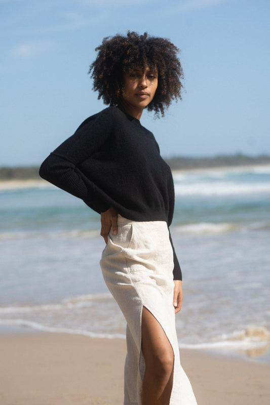 LILLY PILLY Collection Miri Knit made from 95% cashmere and 5% wool in Black