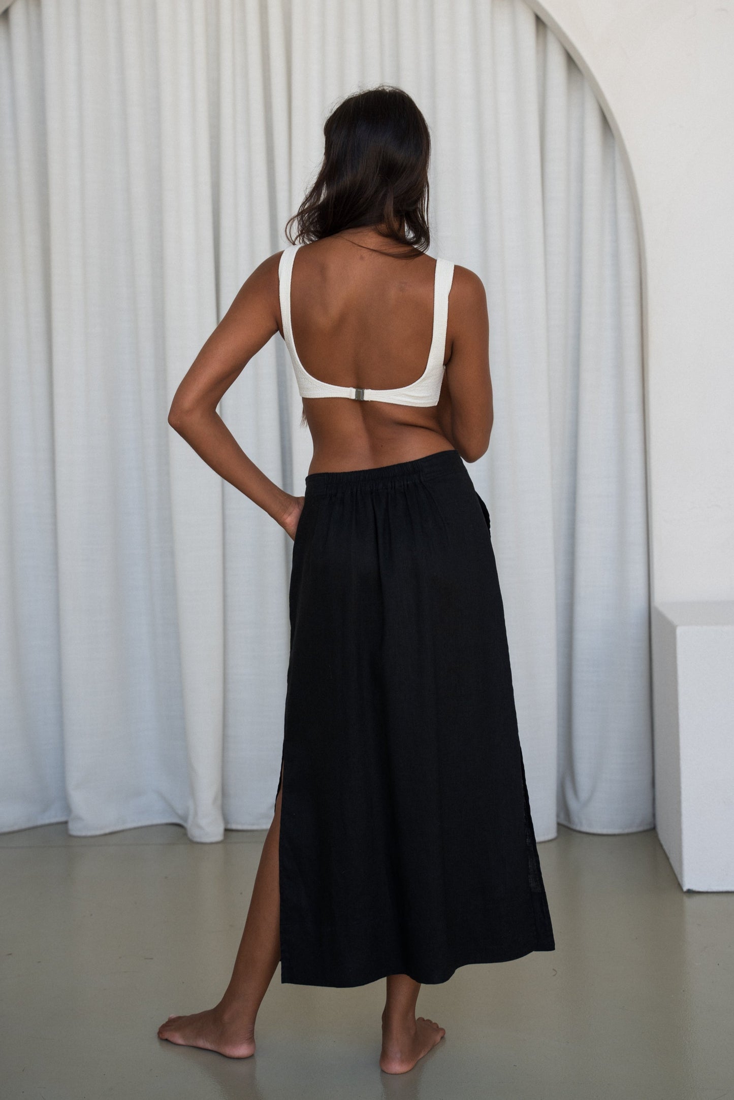 NADI BLACK LINEN SKIRT