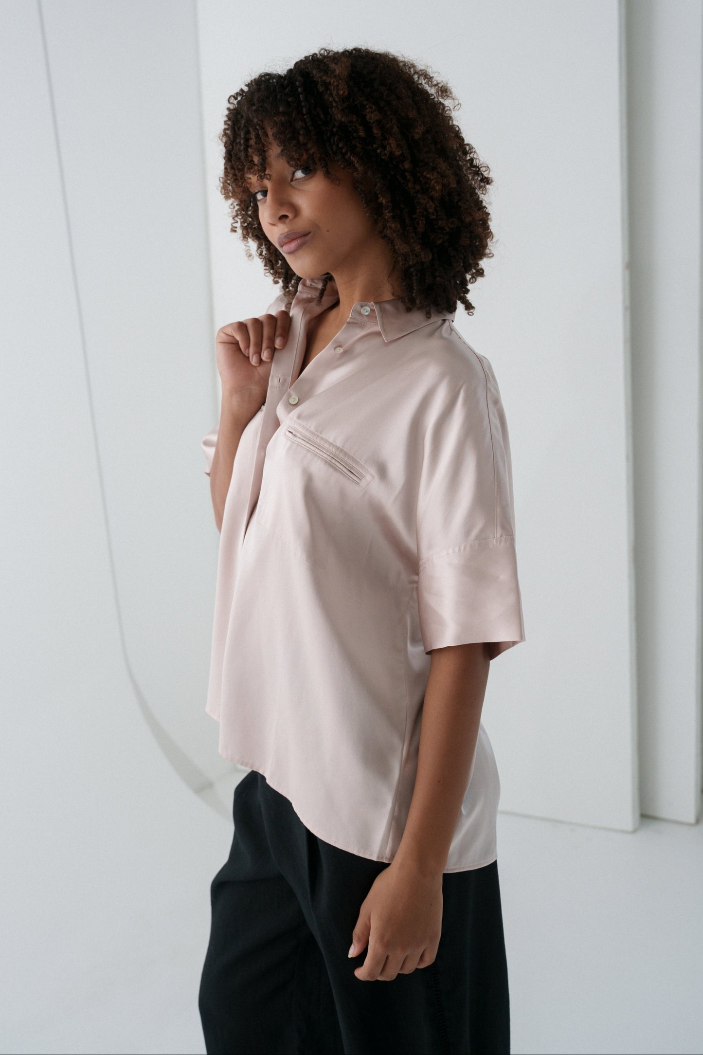 LILLY PILLY Toni silk shirt in Dusty Pink